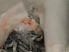 العاطفة في عينيها فلم سكسي عراقي وديك
