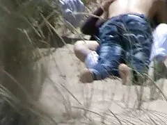 امرأة سمراء كاثرين تدفع نفسها احلى فيلم سكسي عراقي إلى هزة الجماع مع هزاز