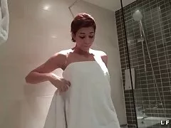 المربية فلام سكسي عرقي المدربة