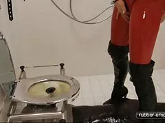شاي هندريكس يرضي الرجل في غرفة الخزانة افلام سكيس عراقي