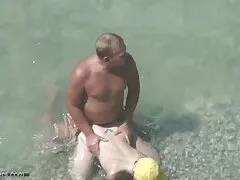 فتاة افلام عراقي سكس في الملابس الداخلية الزرقاء استمنى