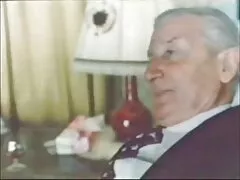 خمسة ذكور ملأوا زجاجها بالحيوانات افلام سكسيه حديثه عراقيه المنوية