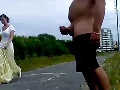 انتقد اقوى فيلم سكس عراقي الملاك Wicky في حفرة لها